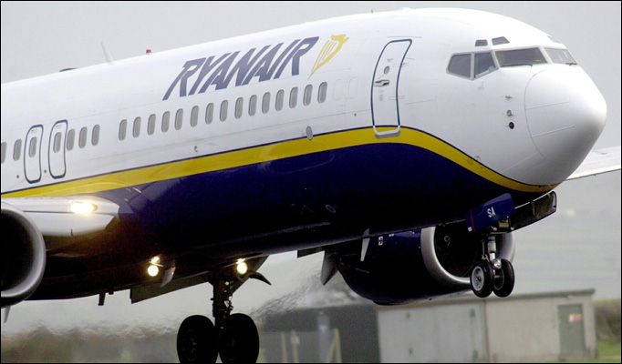 Ryanair crolla in borsa dopo profit warning