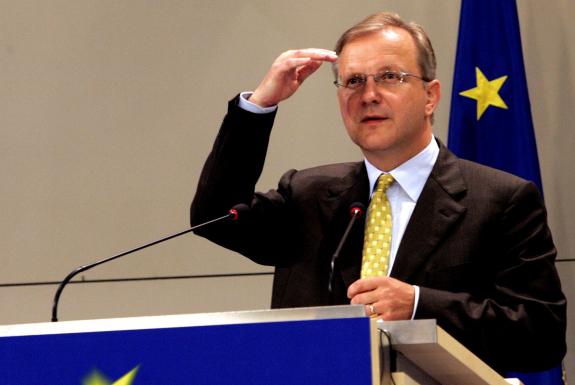 Rehn, Italia non rispetta impegni su debito