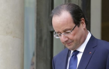 Hollande blocca chiusura grandi fabbriche con legge Florange